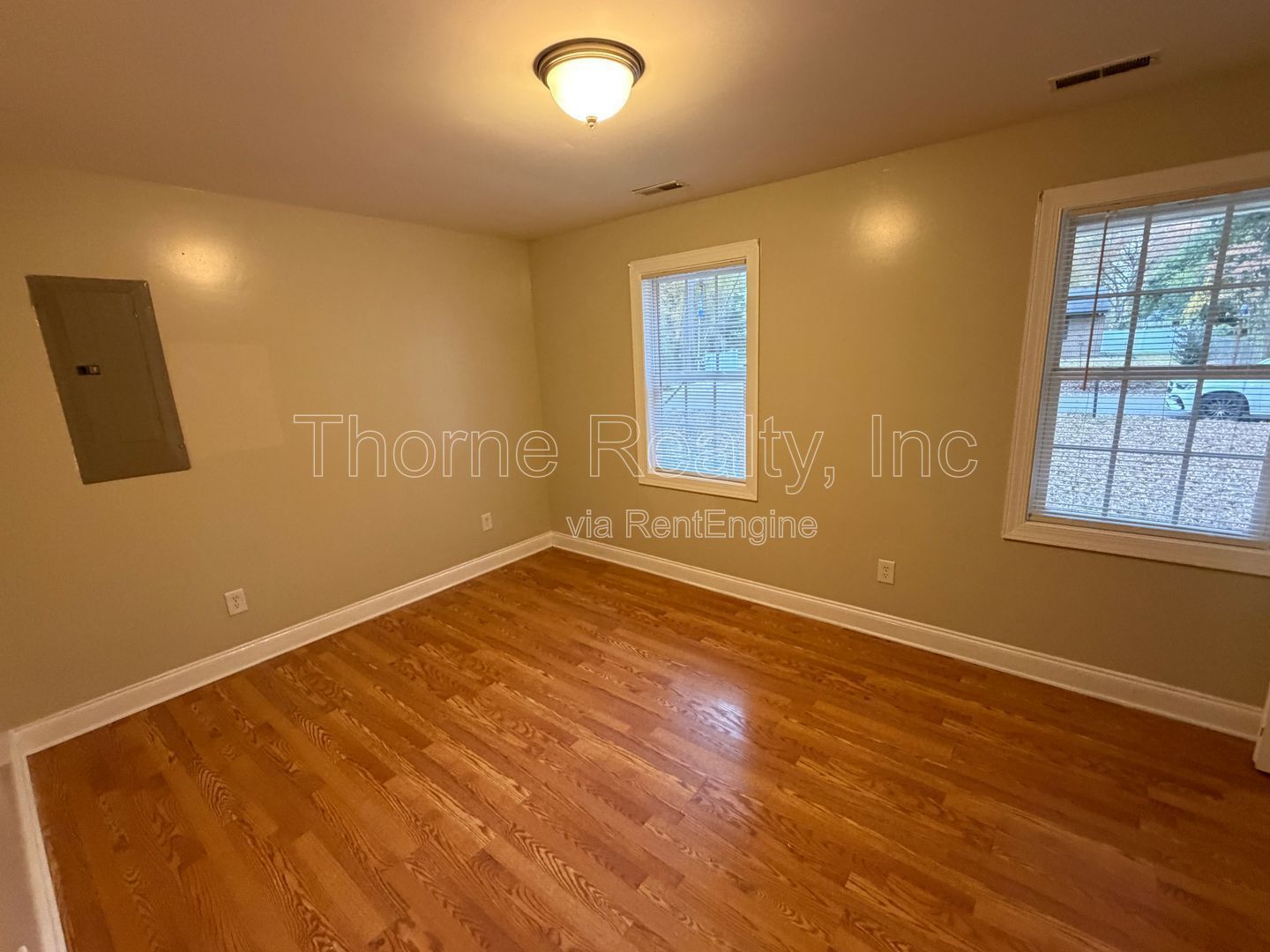 3 Bedroom with 2 Full Baths and Large Yard property image