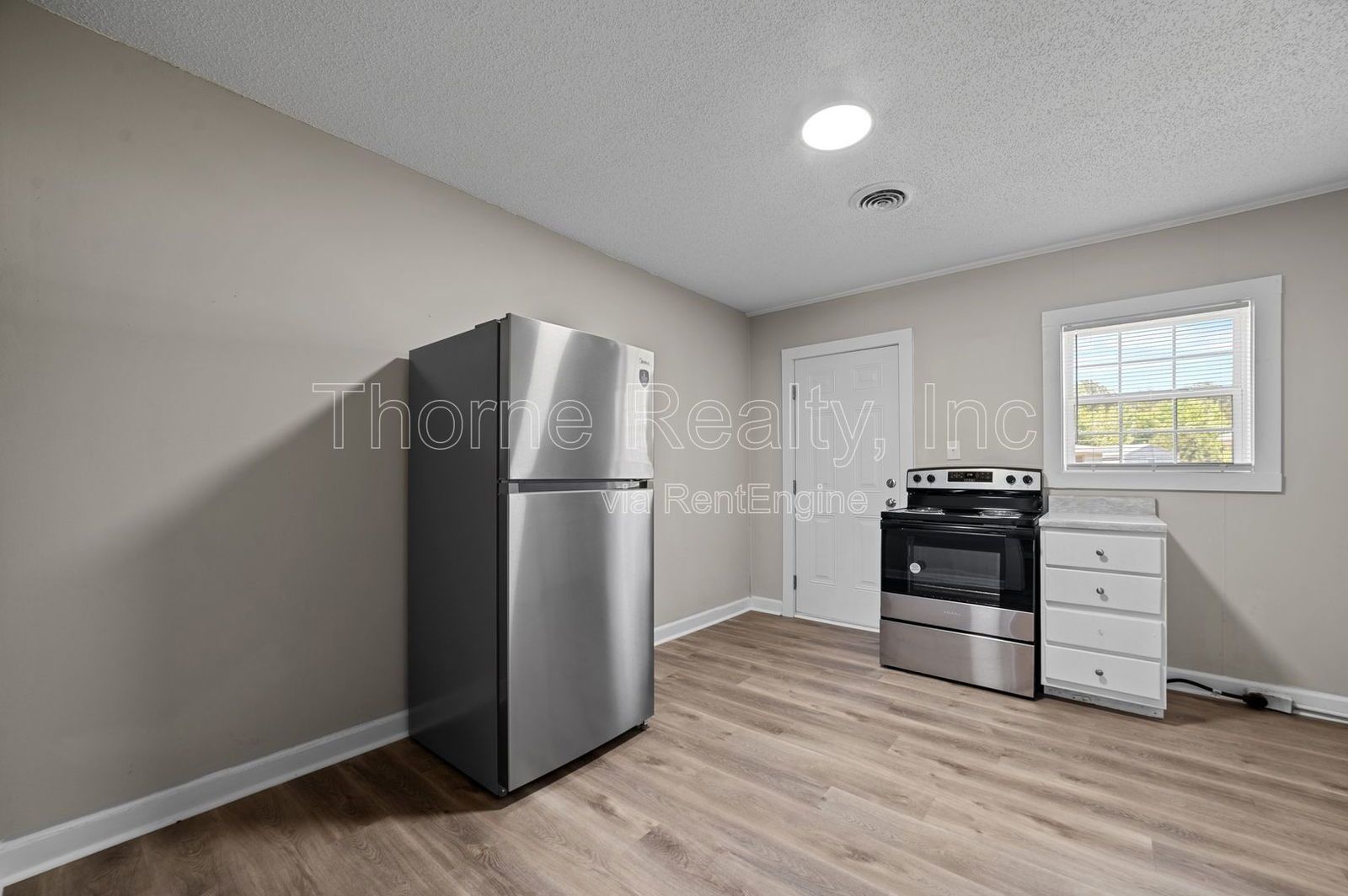 Renovated Apartment - Come see all the improvements happening at the Pointe at River View Apartments! property image