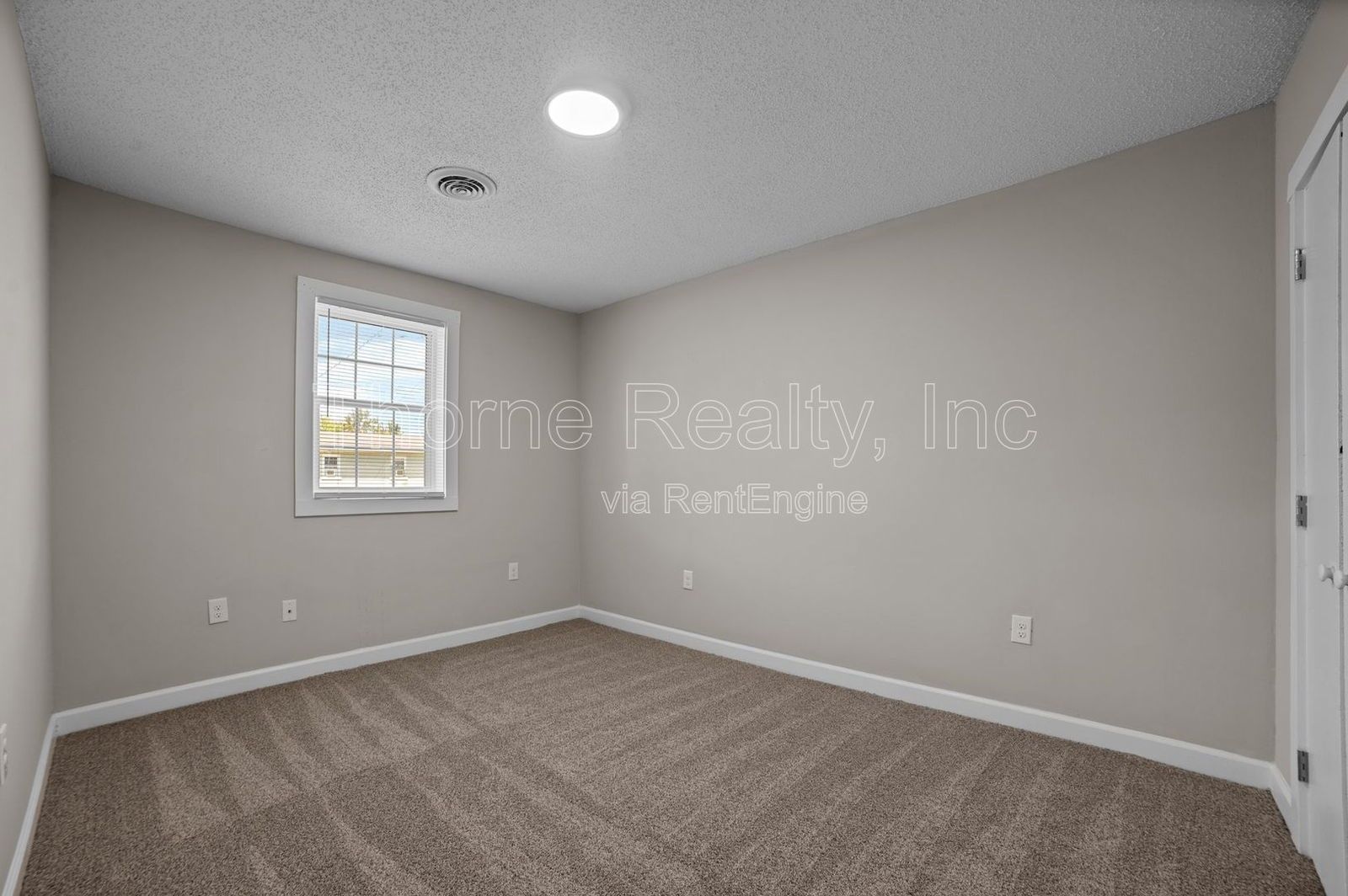 Renovated Apartment - Come see all the improvements happening at the Pointe at River View Apartments! property image
