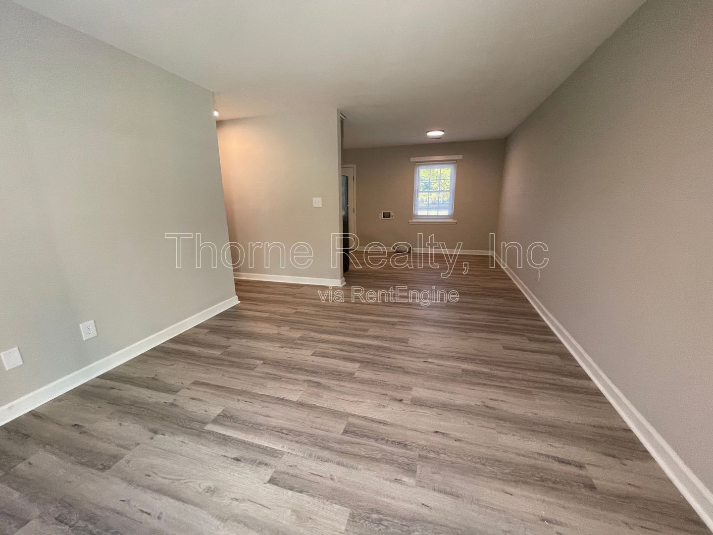 Complete renovation - large 3 Bedroom apartment property image