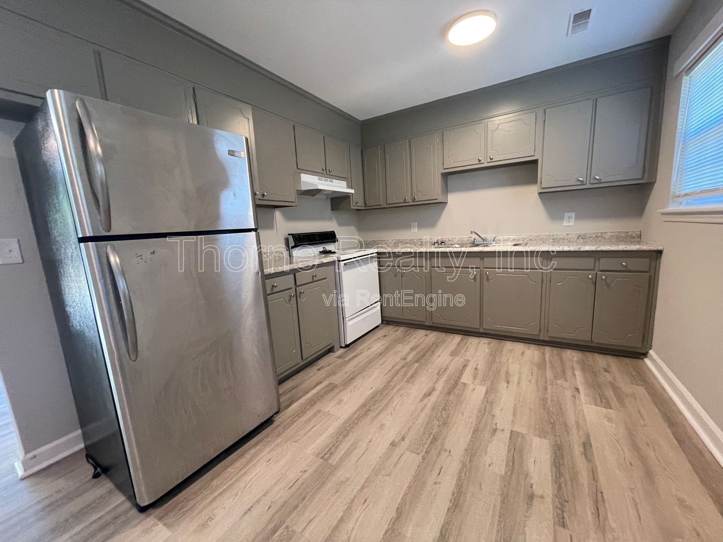 Complete renovation - large 3 Bedroom apartment property image