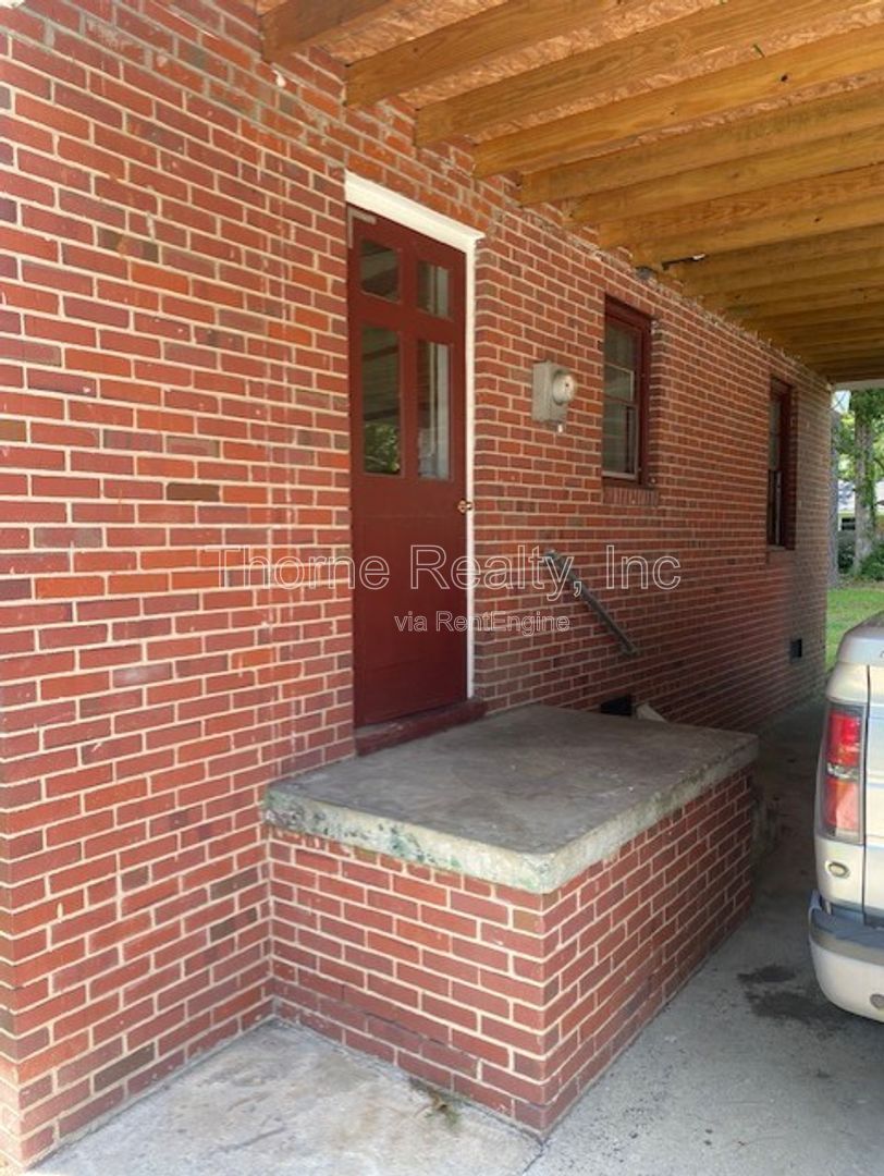 3 Bedroom Brick House in Meadowbrook property image