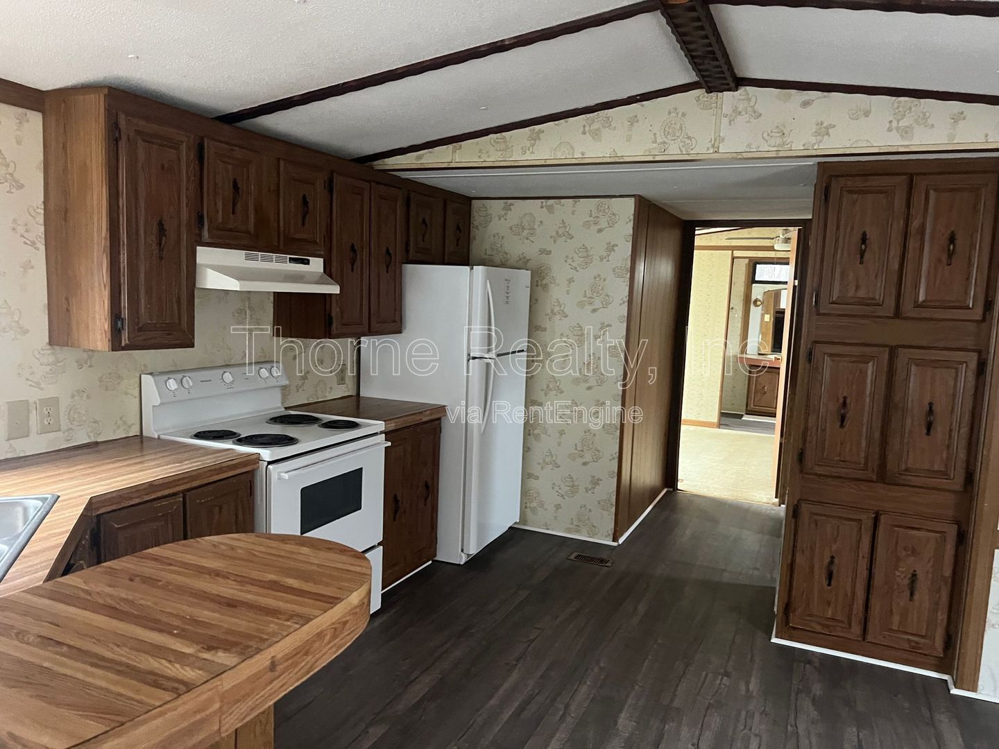 Singlewide in Hilltop MHP property image