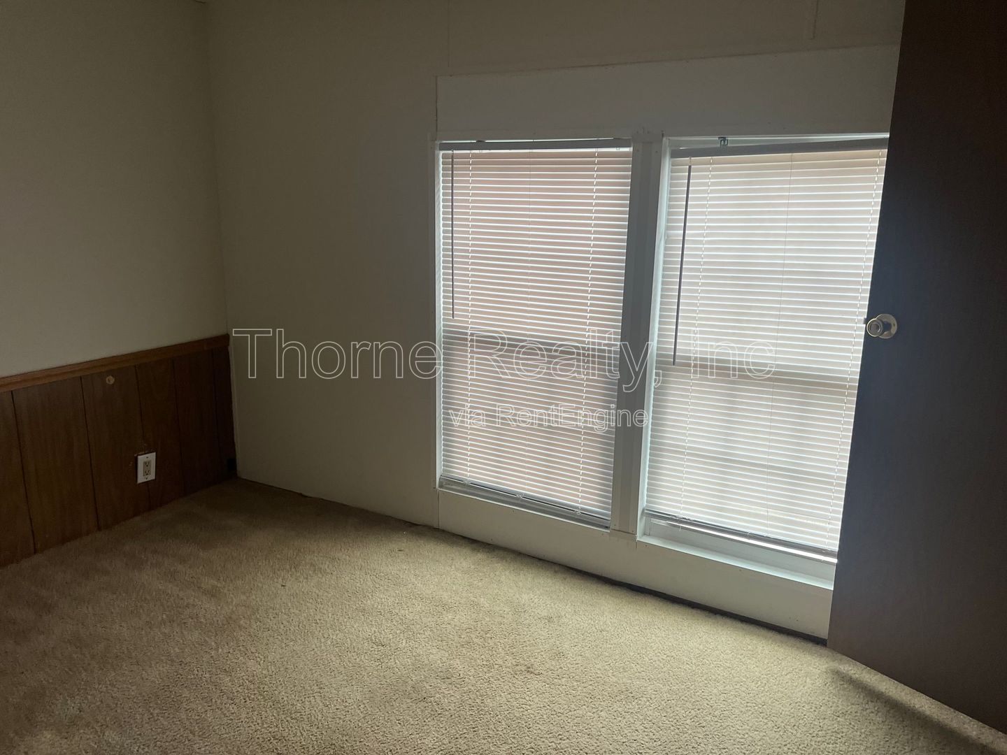 Singlewide in Hilltop MHP property image