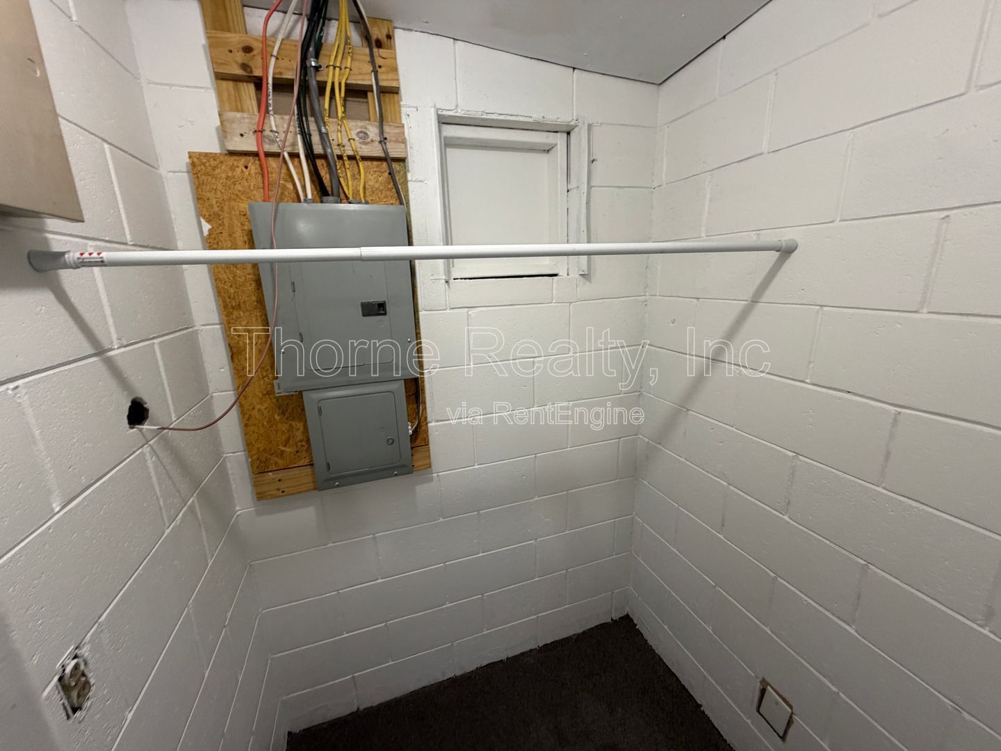 3 Bedroom House - Large Storage Building and Yard - Internet and Lawn Care included! property image