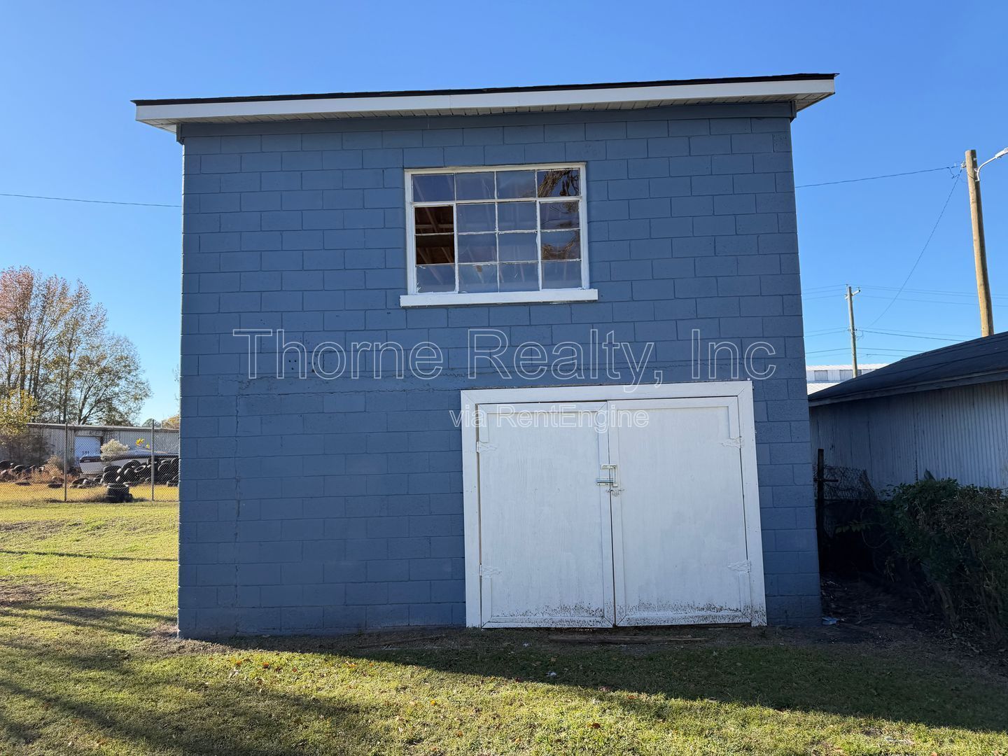 3 Bedroom House - Large Storage Building and Yard - Internet and Lawn Care included! property image