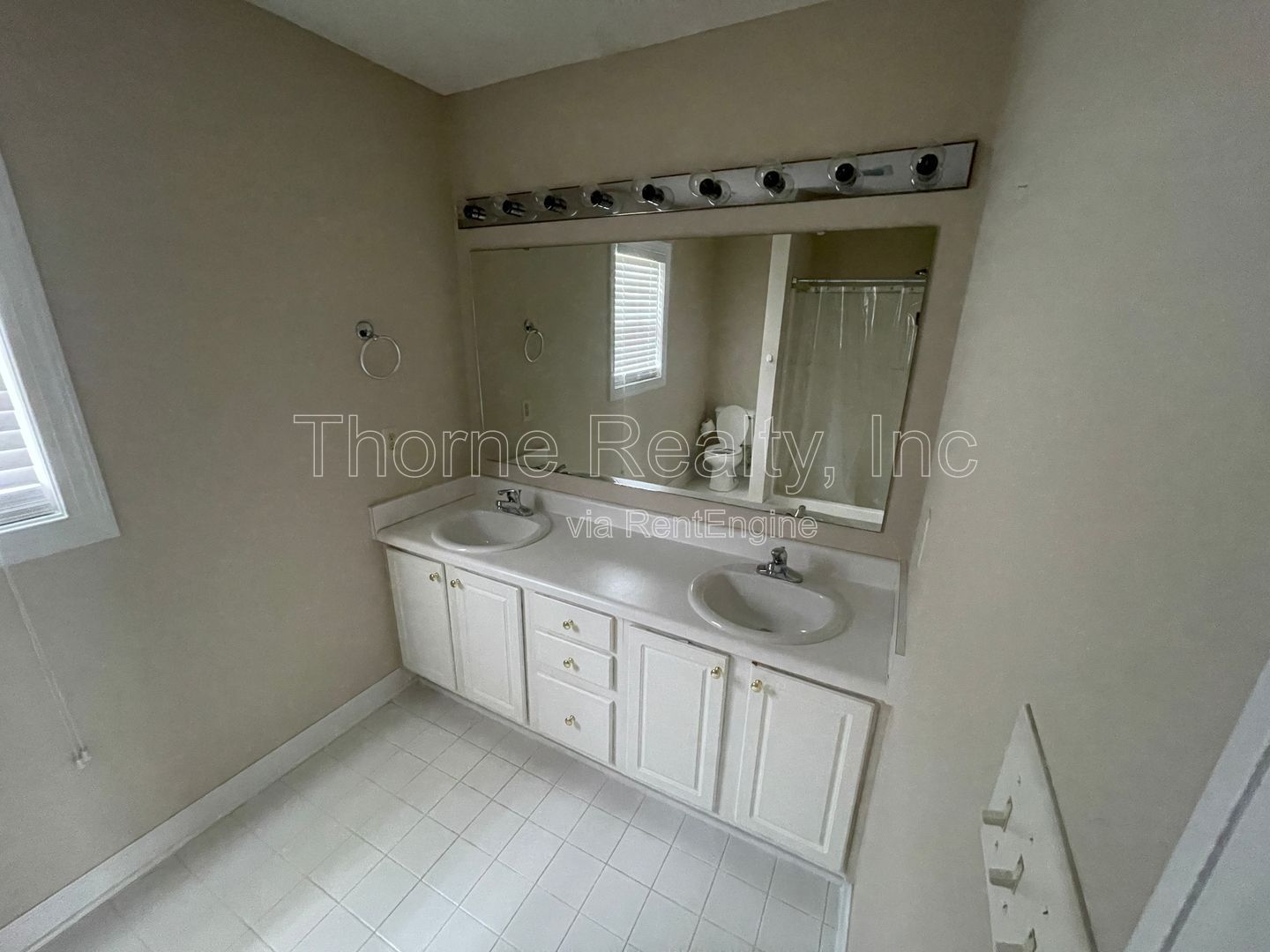 3 Bedroom 2 Bath - MOVE IN SPECIAL - Carriage Run Subdivision - Cul de Sac location property image