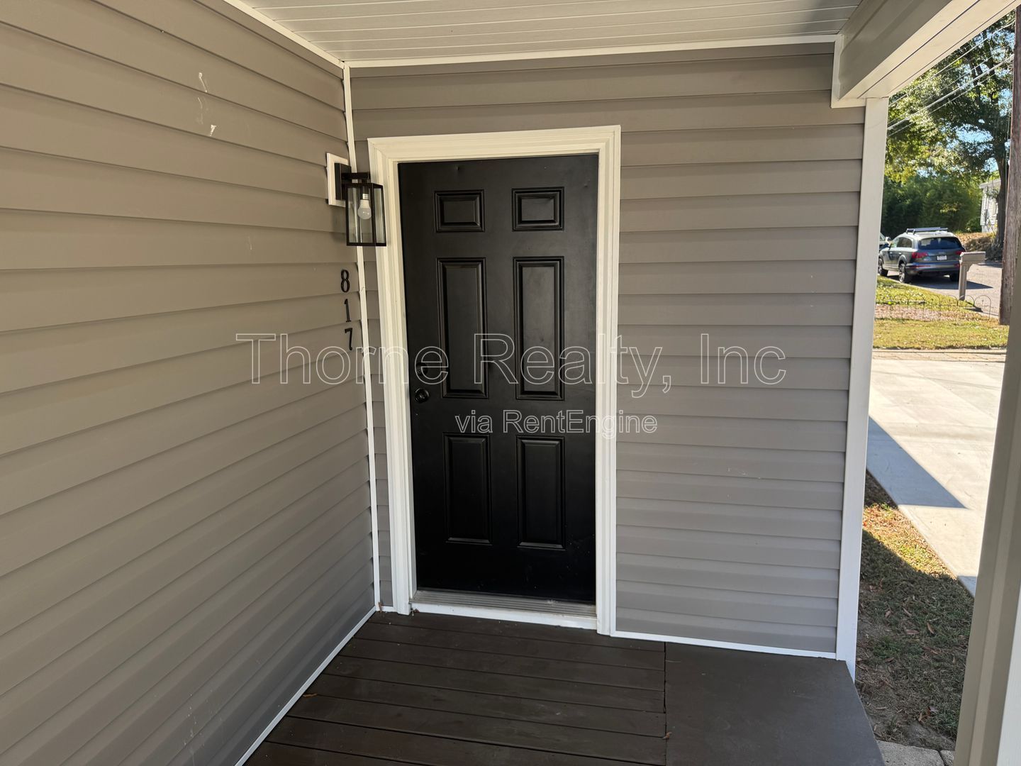 Like New 1 Bedroom Duplex - Walk to Rocky Mount Mills property image