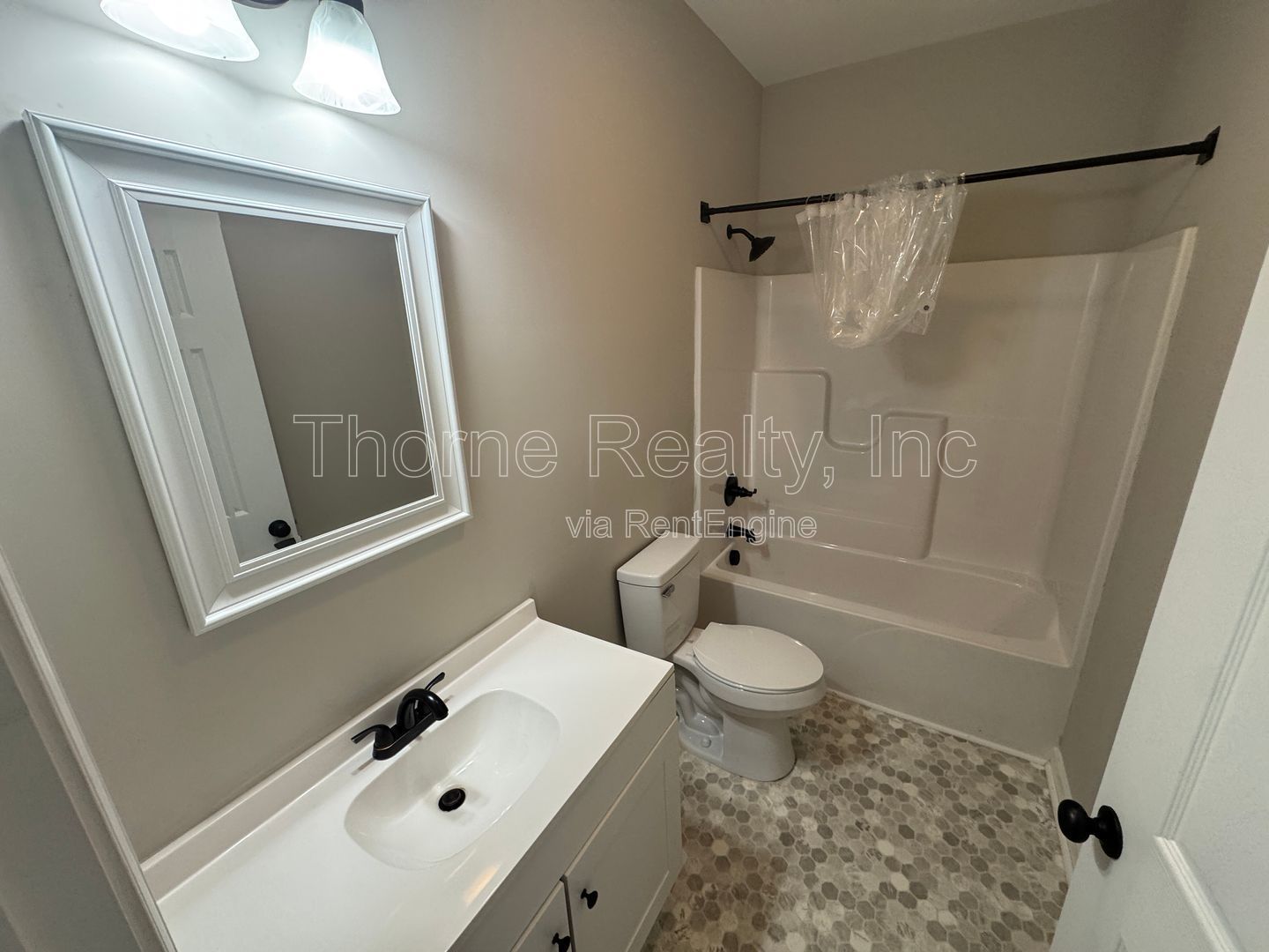 Like New 1 Bedroom Duplex - Walk to Rocky Mount Mills property image