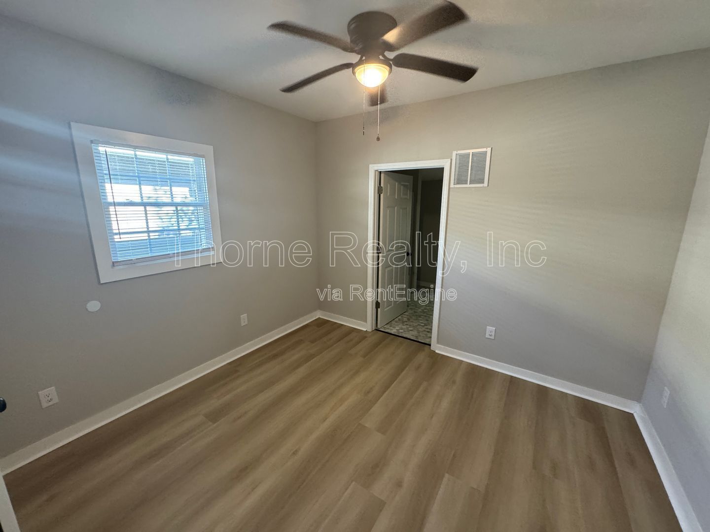 Like New 1 Bedroom Duplex - Walk to Rocky Mount Mills property image