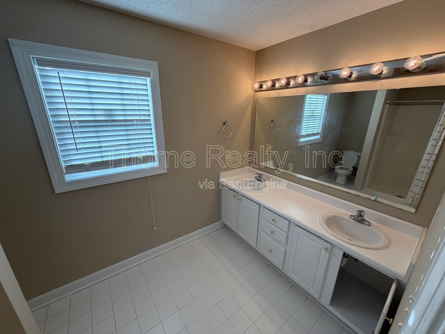 3 Bedroom 2 Bath - MOVE IN SPECIAL - Carriage Run Subdivision - Cul de Sac location property image