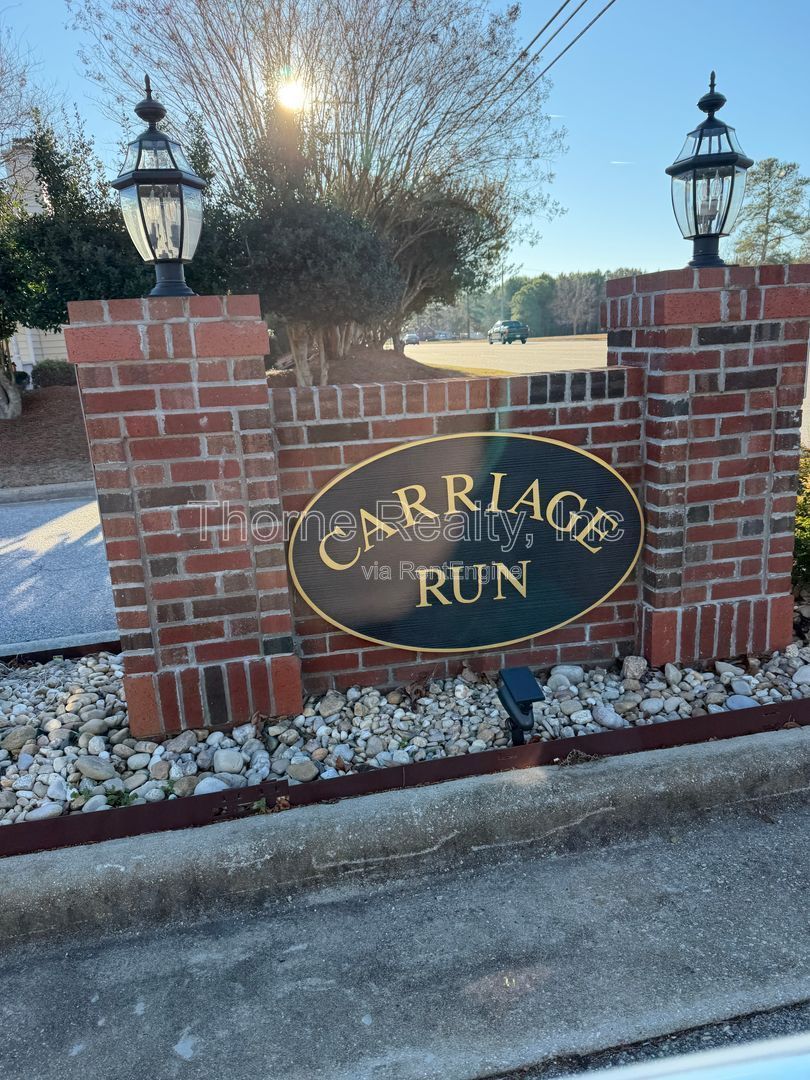 3 Bedroom 2 Bath - MOVE IN SPECIAL - Carriage Run Subdivision - Cul de Sac location property image