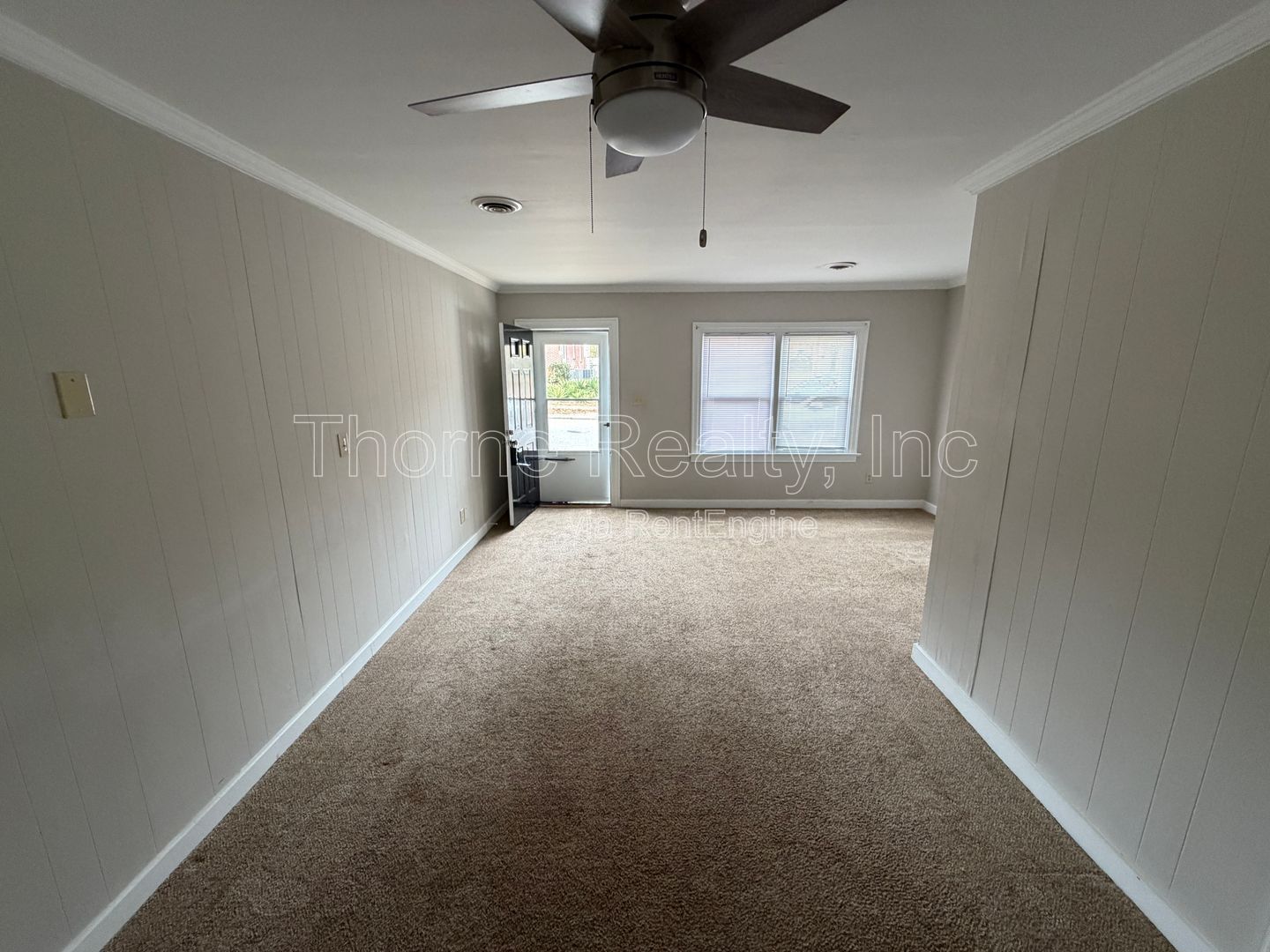 2 Bedroom Garden Apartment - End Unit with Remodeled Bathroom and New Tile Shower property image