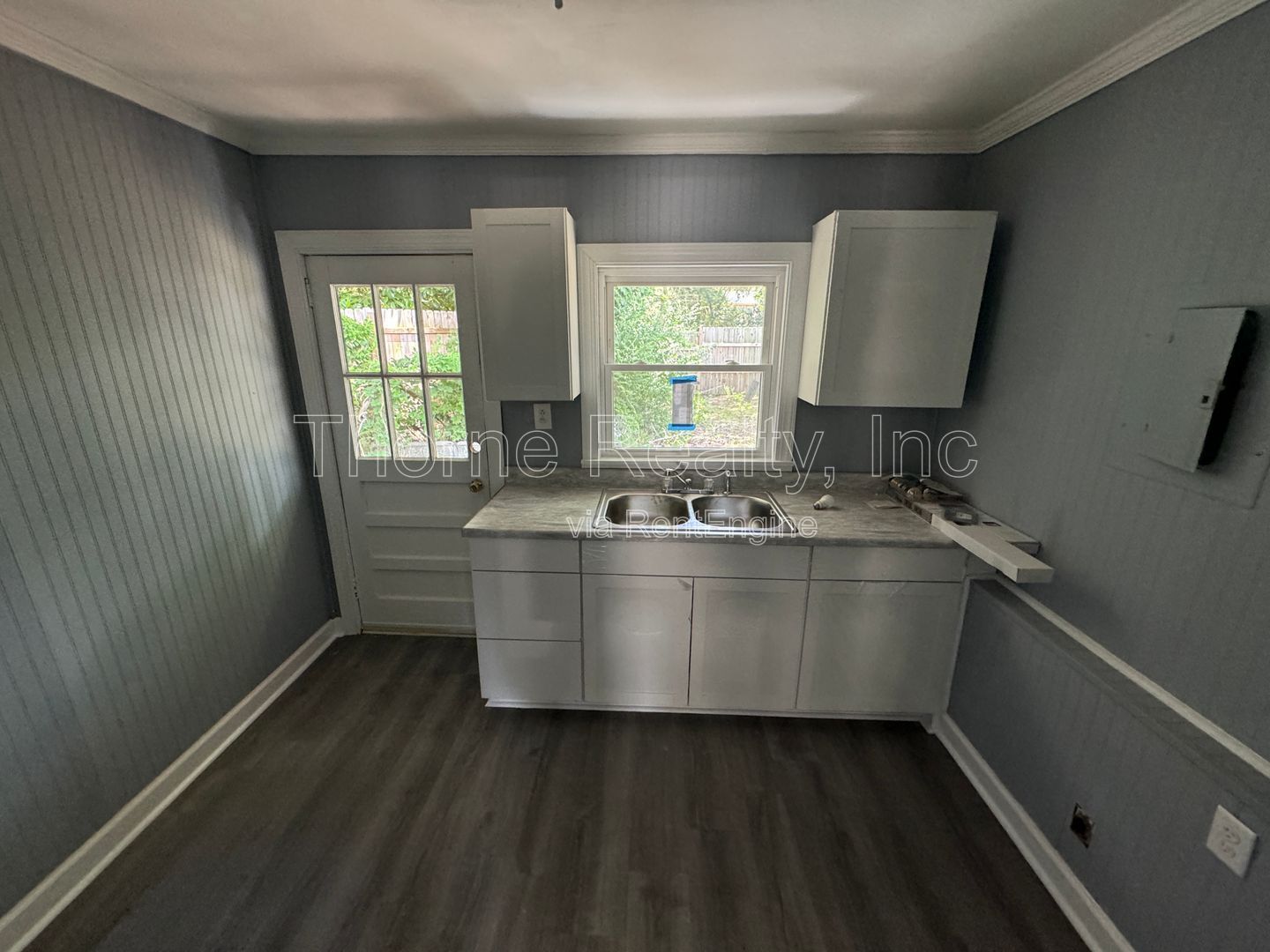 2 Bed / 1 Bath Duplex Apartment property image