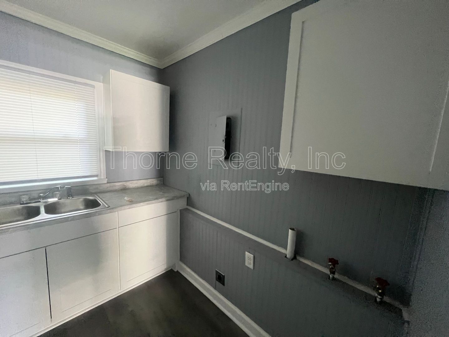 2 Bed / 1 Bath Duplex Apartment property image