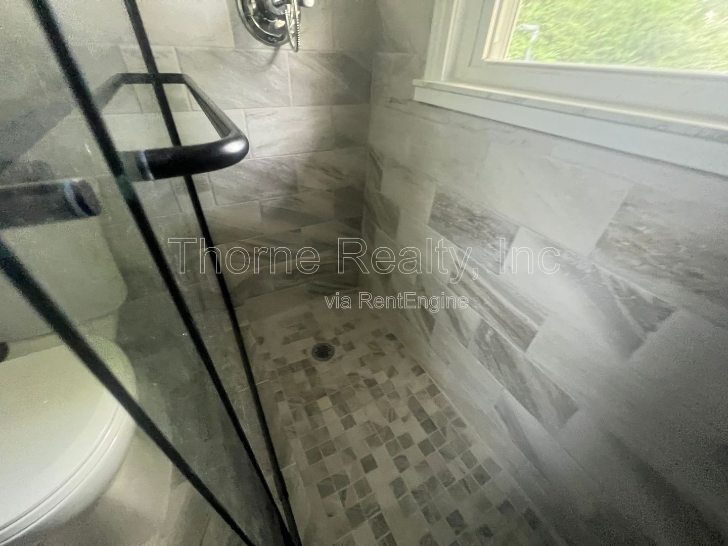 2 Bed / 1 Bath Duplex Apartment property image