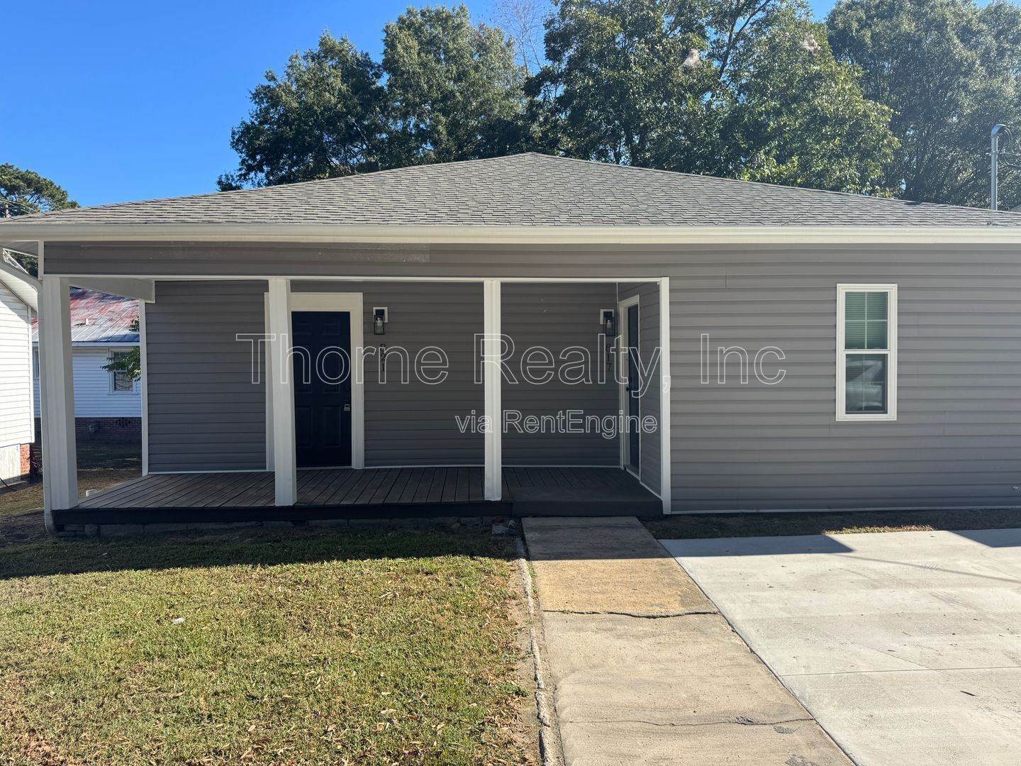 Like New 1 Bedroom Duplex - Walk to Rocky Mount Mills property image