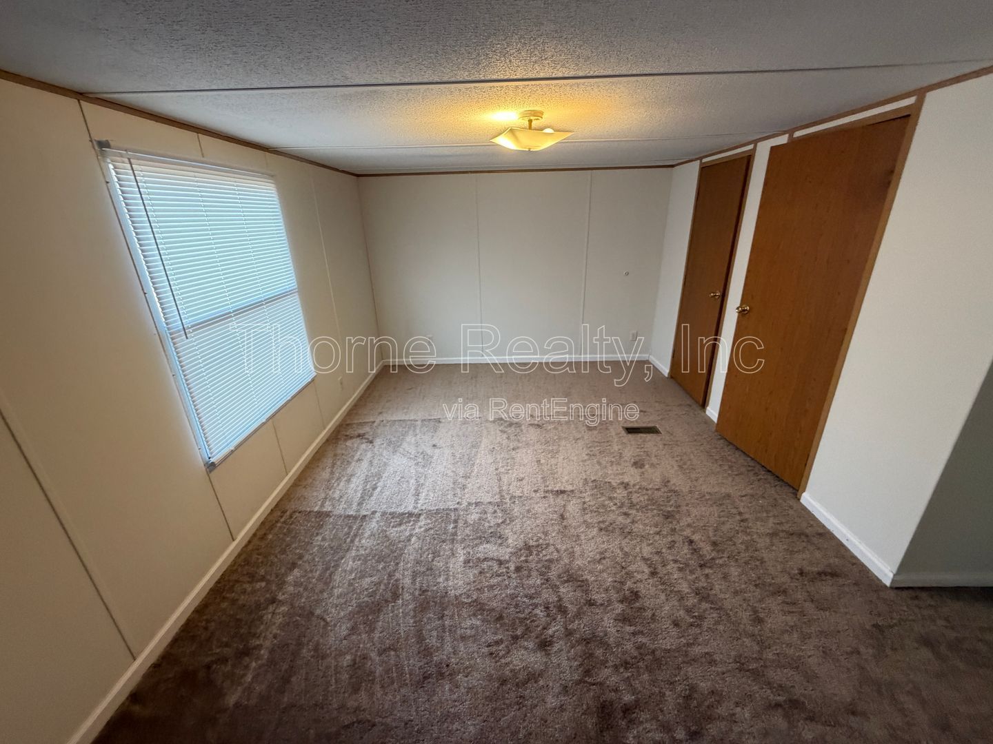 2 Bedroom Singlewide in Hilltop Mobile Home Park property image