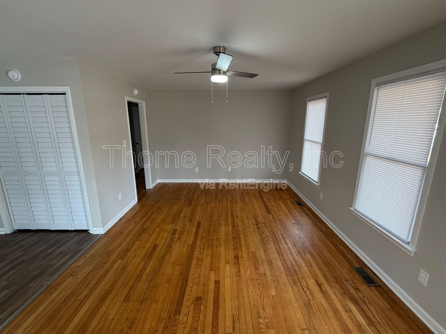 2 Bedroom House with Hardwood Floors property image