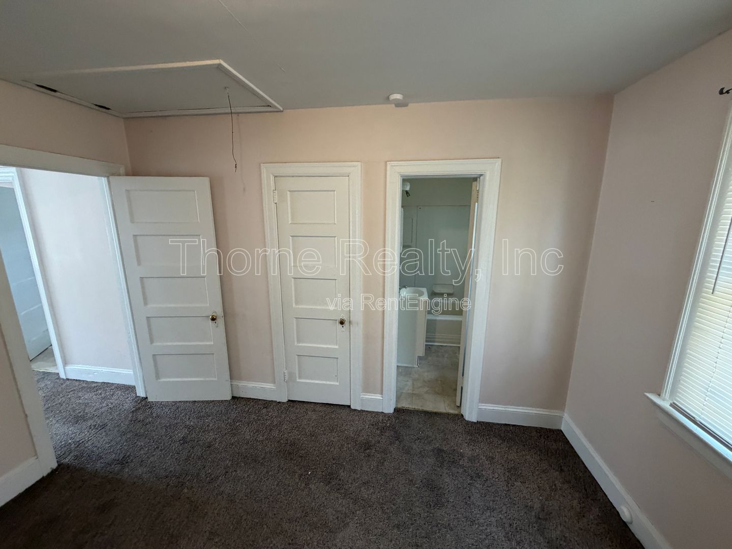 1 Bedroom Duplex Apartment - Steps from Western Ave Park & Rocky Mount Middle School property image