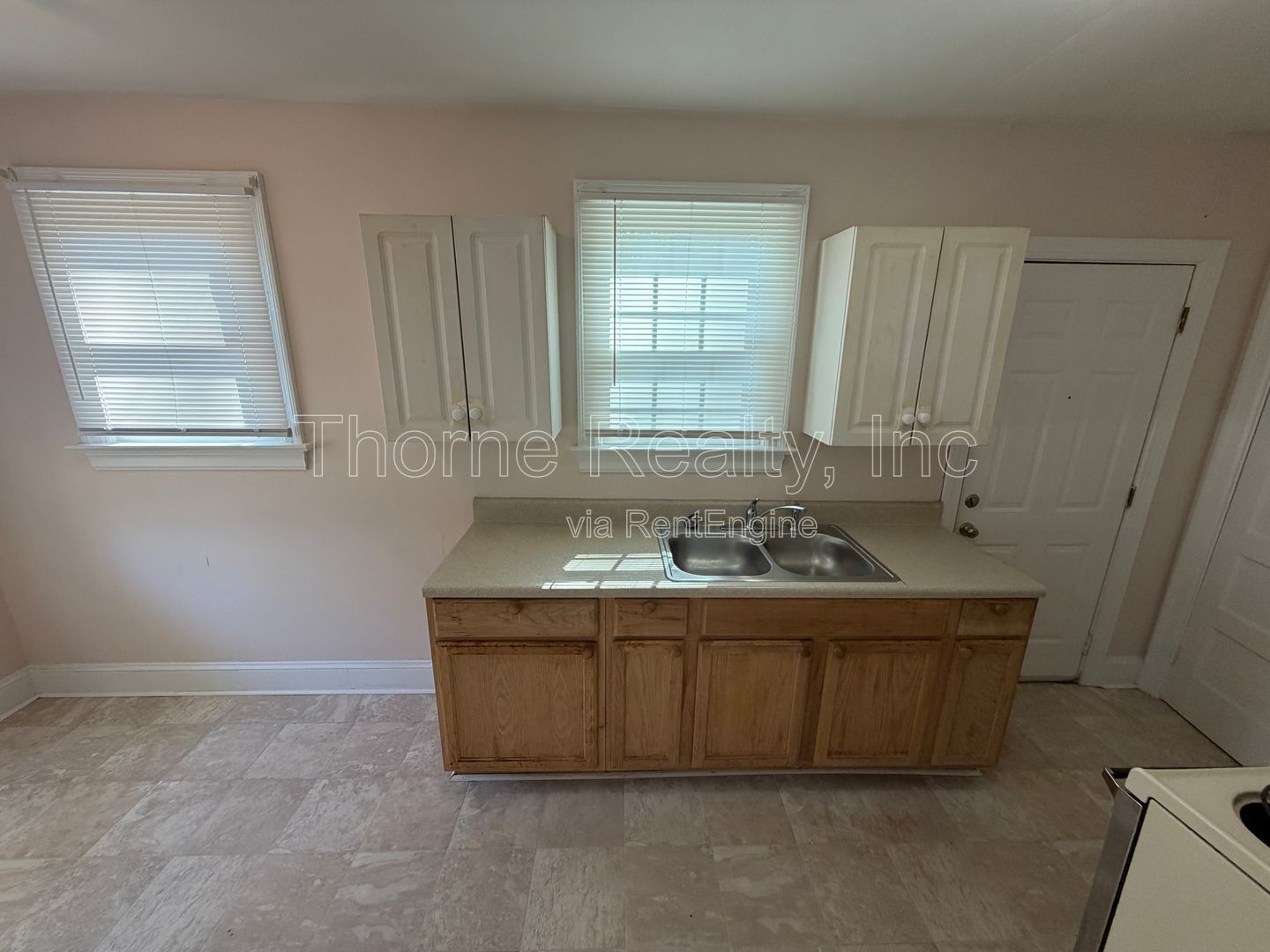 1 Bedroom Duplex Apartment - Steps from Western Ave Park & Rocky Mount Middle School property image