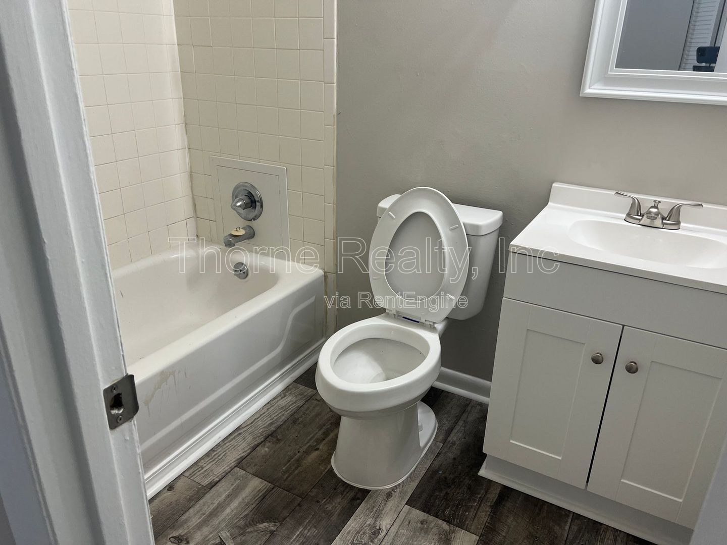 2 Bedroom Apartment - Water, Sewer & Trash Included property image