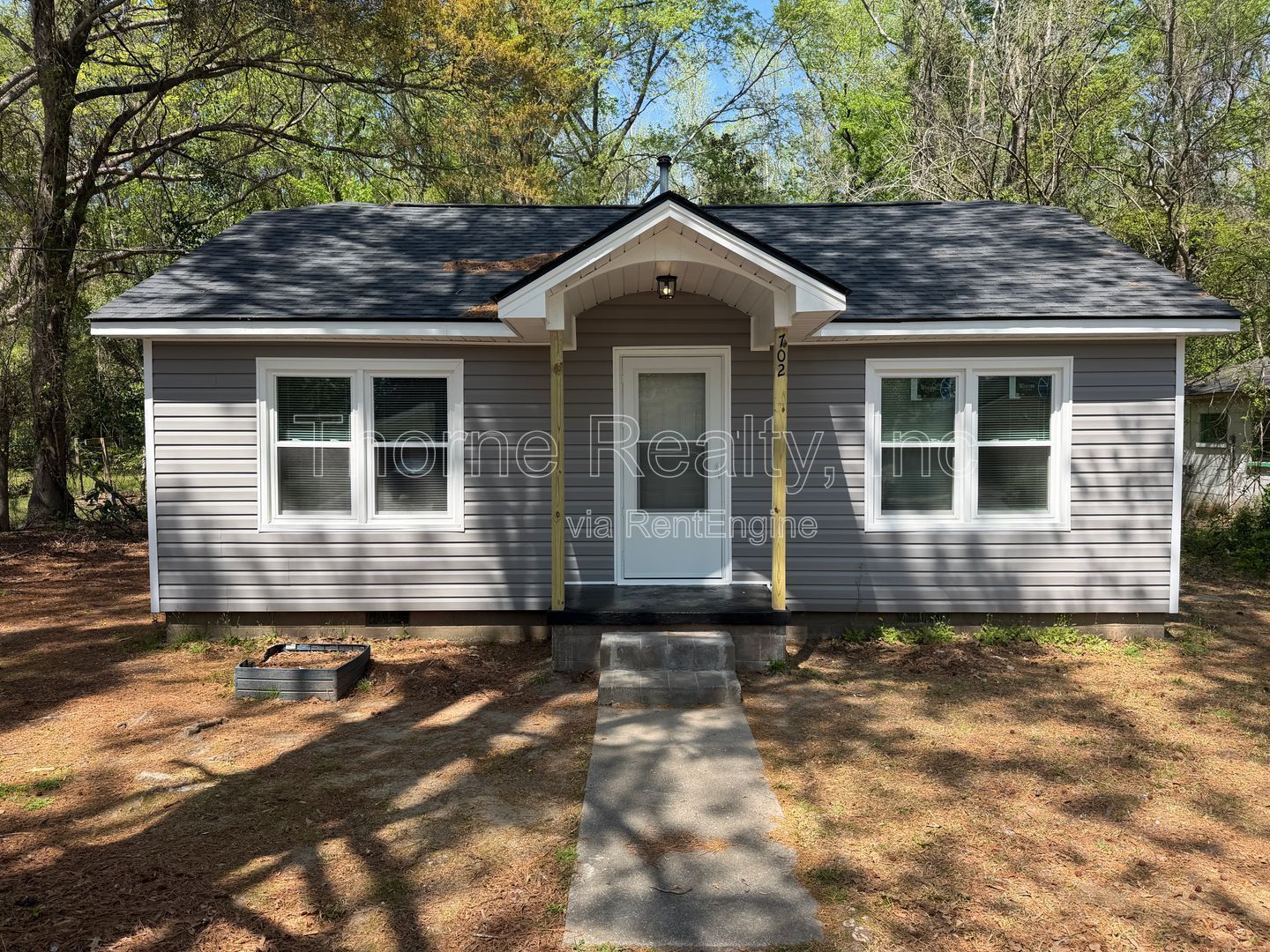 2 Bedroom House - Large Renovation Just Completed property image