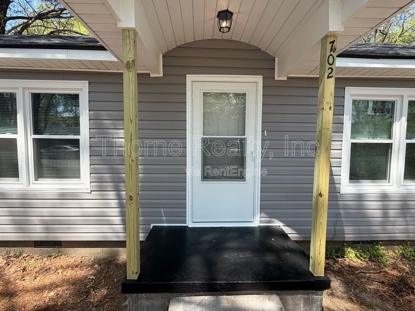 2 Bedroom House - Large Renovation Just Completed property image