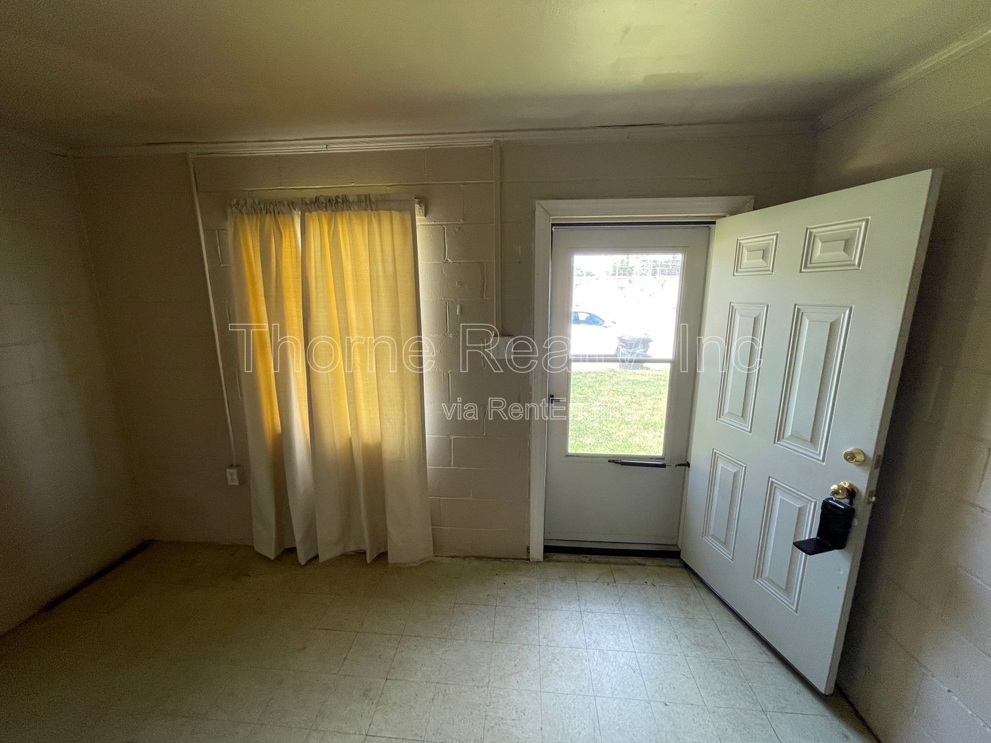 2 Bedroom Duplex property image