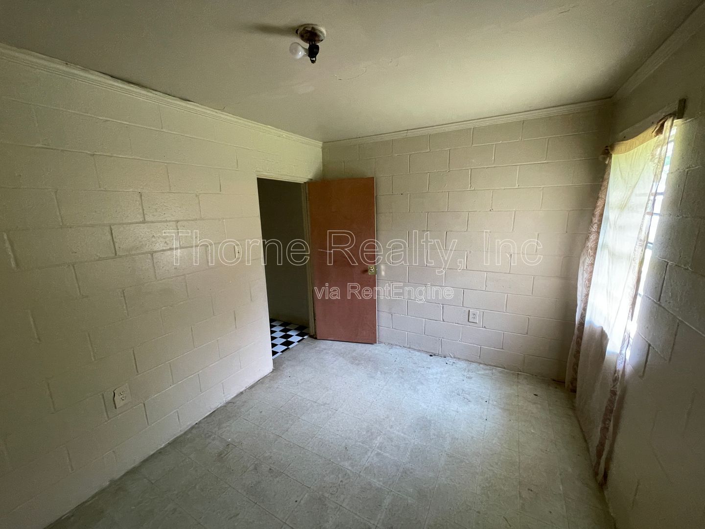 2 Bedroom Duplex property image