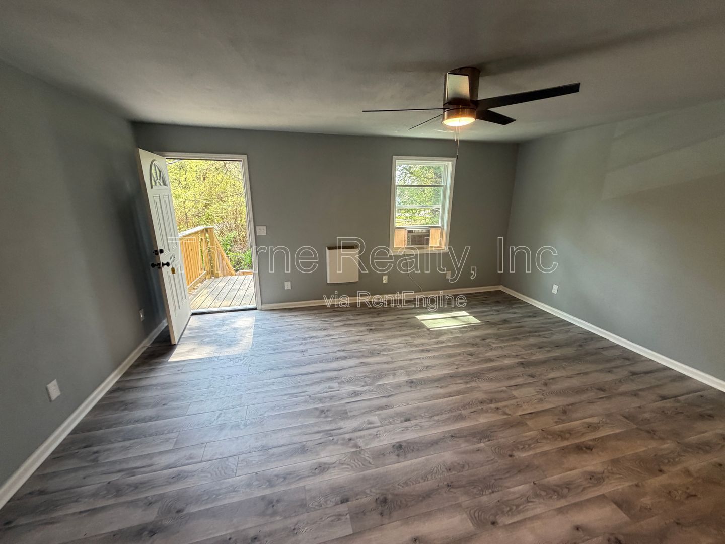 3 Bedroom Upstairs Apartment - Excellent Condition property image