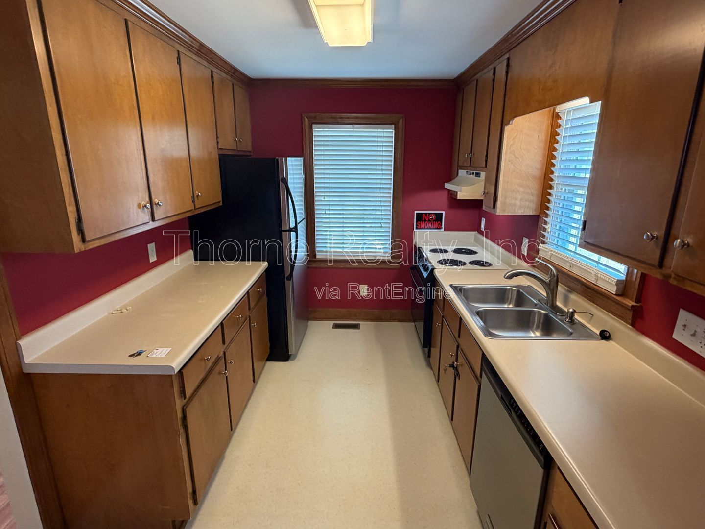 2 Bedroom Townhome in Summerfield - End unit with Screened Porch! property image