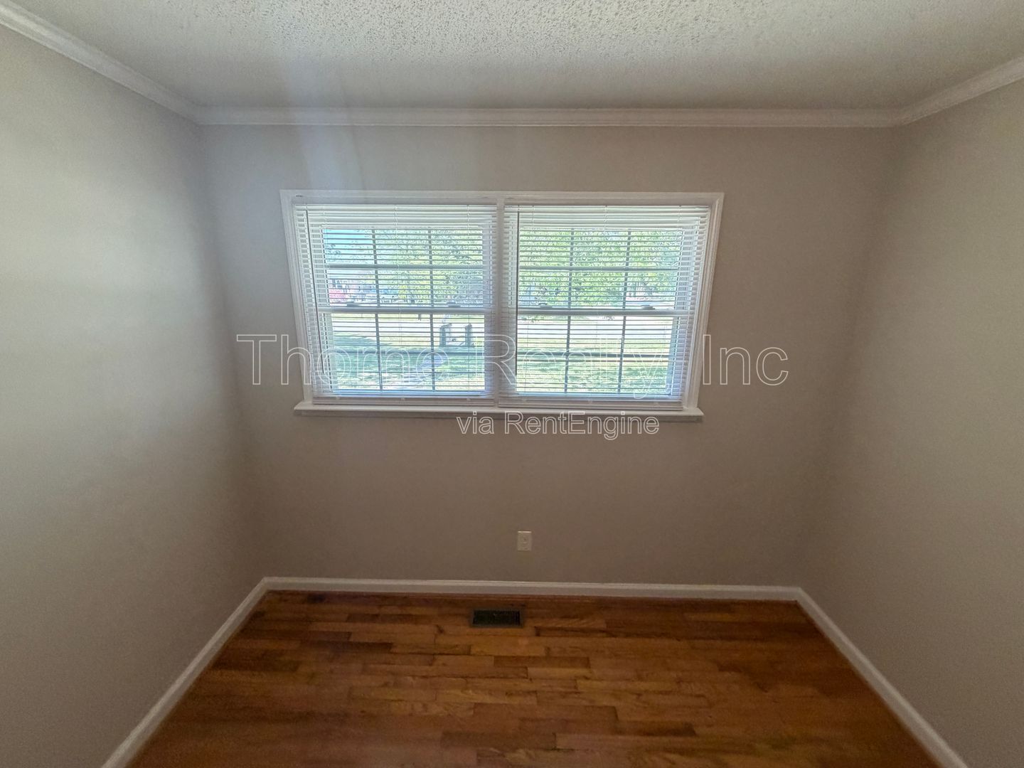 3 Bedroom Brick Home on Corner Lot property image