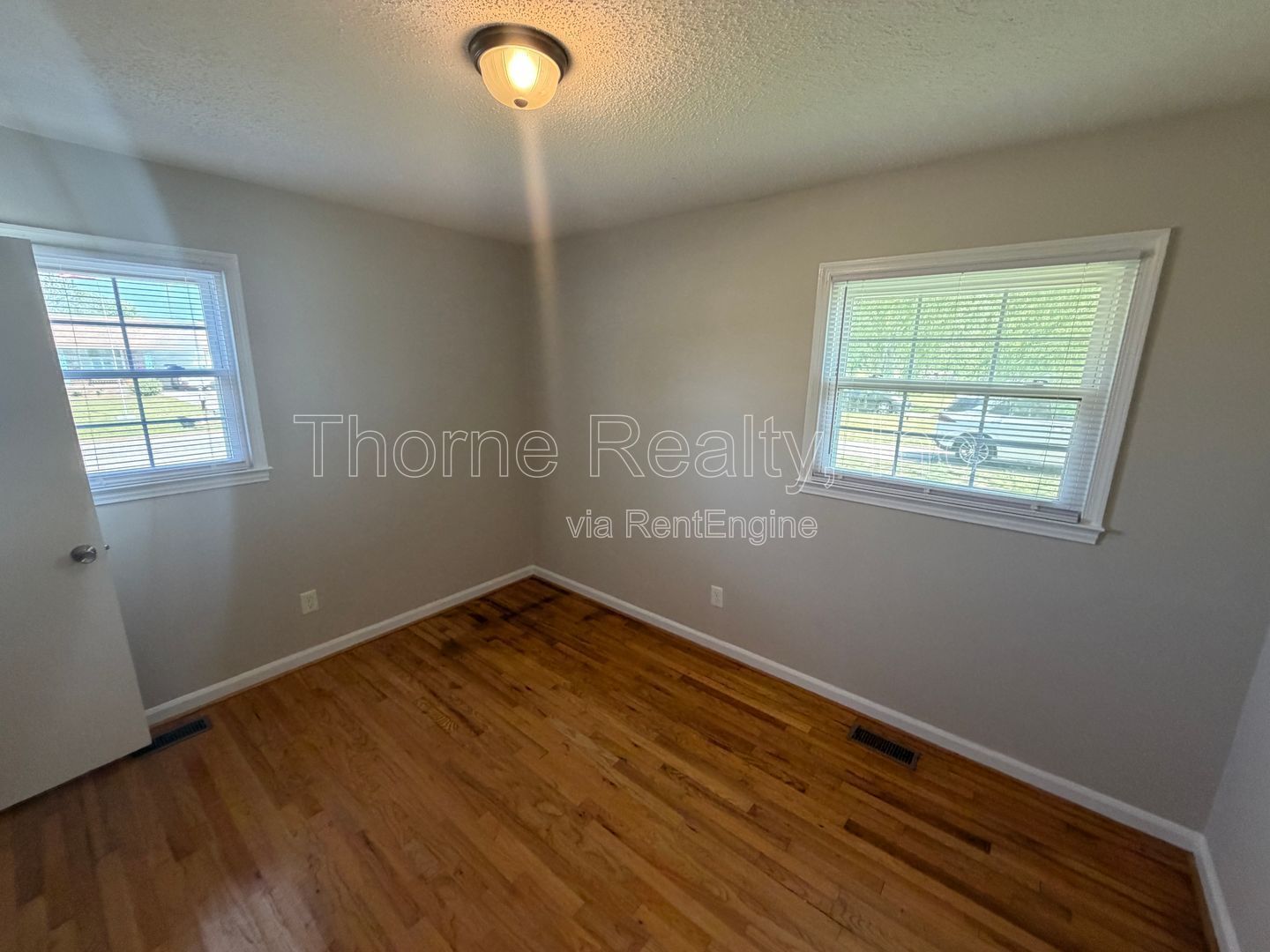 3 Bedroom Brick Home on Corner Lot property image