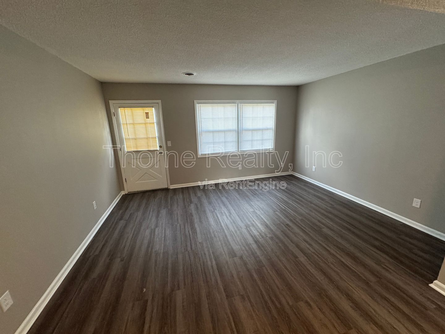 Renovated 2 Bedroom Townhouse property image