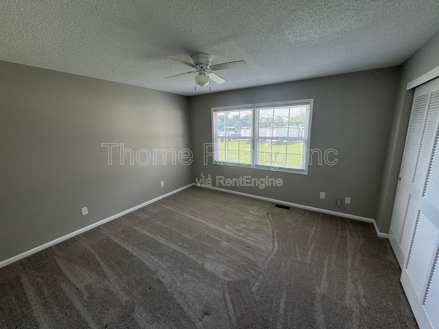 Renovated 2 Bedroom Townhouse property image