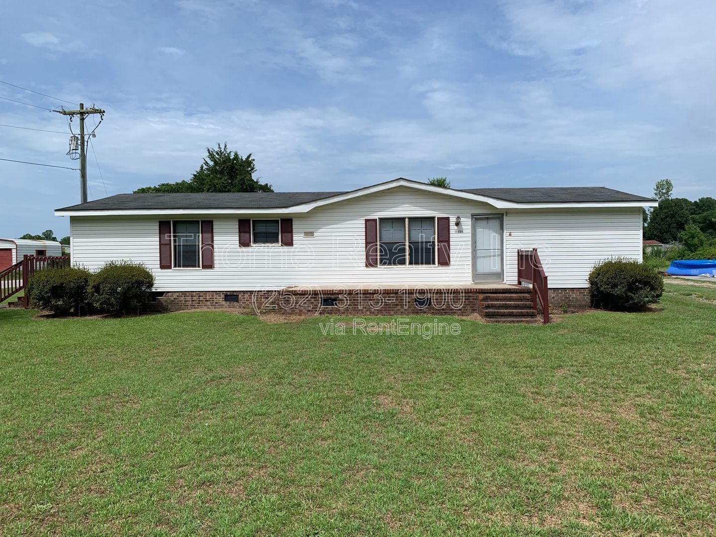 Doublewide Mobile Home on Large Corner Lot property image
