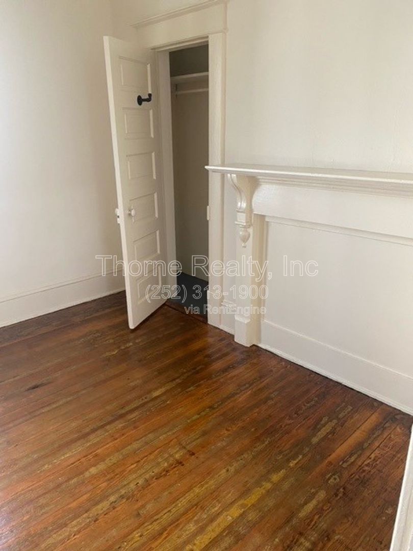Remodeled Downstairs Duplex property image