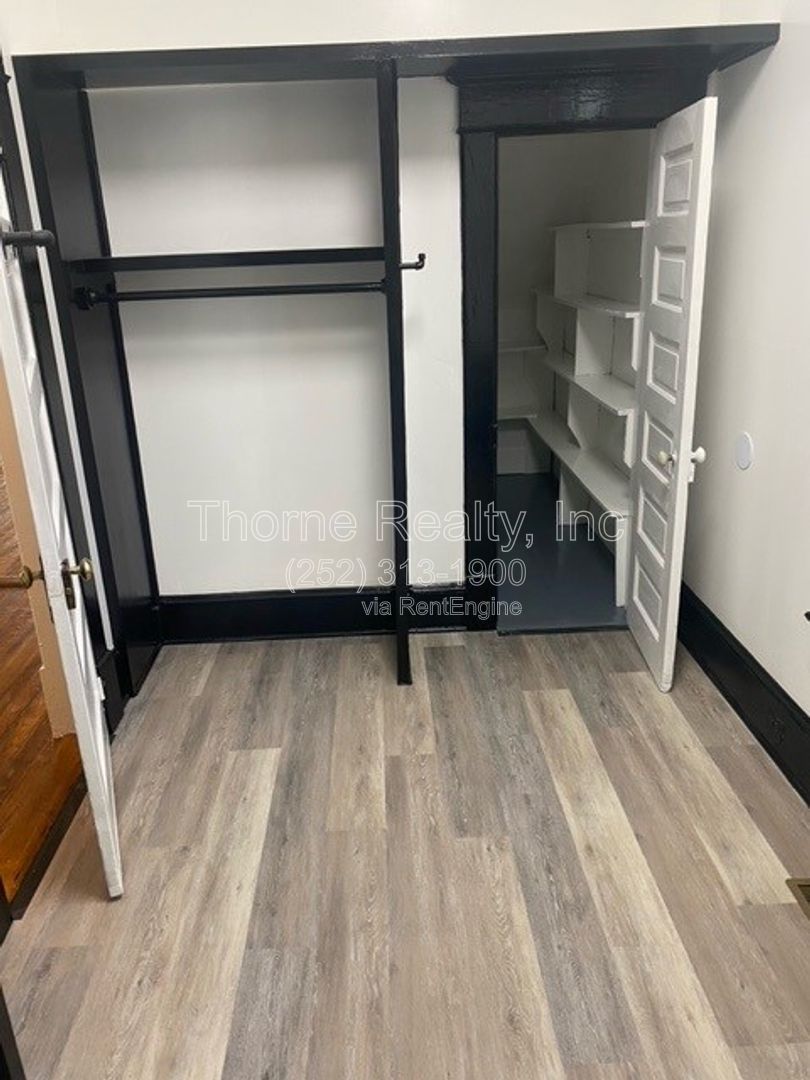 Remodeled Downstairs Duplex property image
