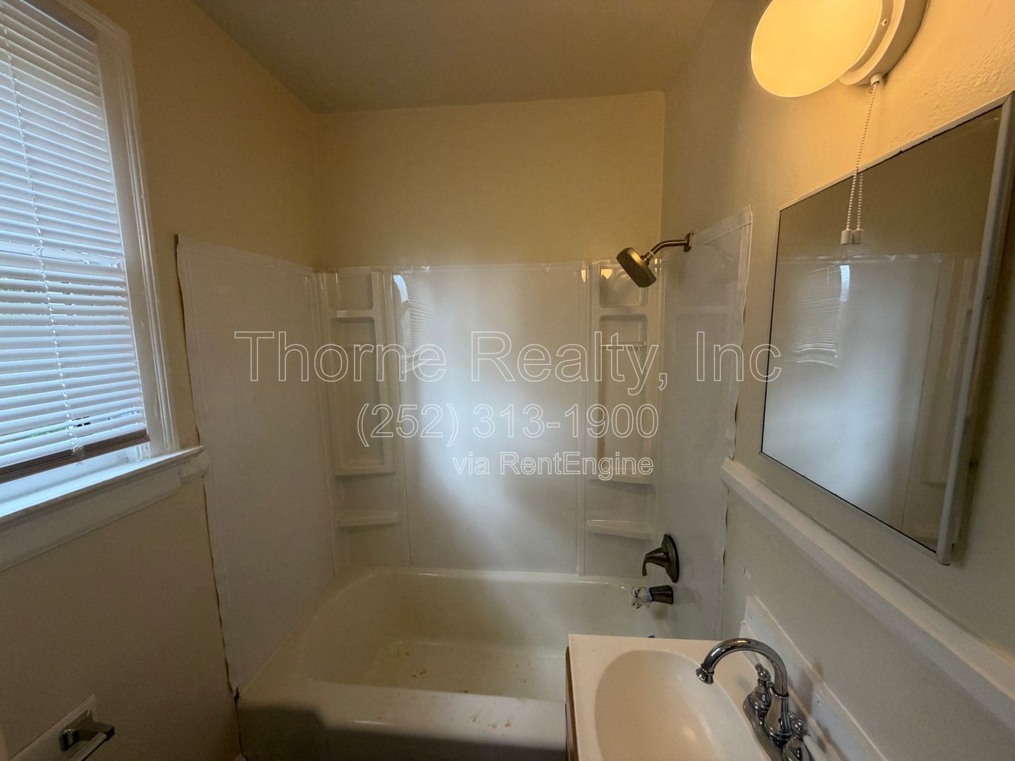 1 Bedroom Duplex Apartment - Steps from Western Ave Park & Rocky Mount Middle School property image