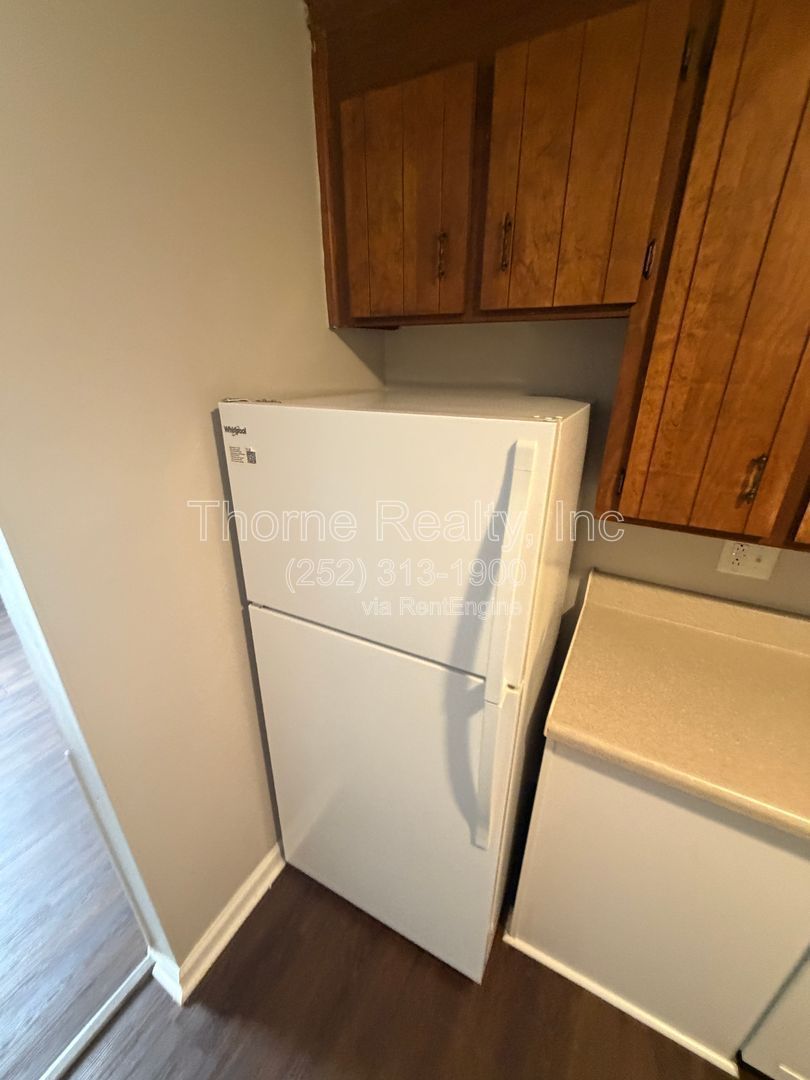 2 Bedroom Garden Apartment - End Unit Available Now property image