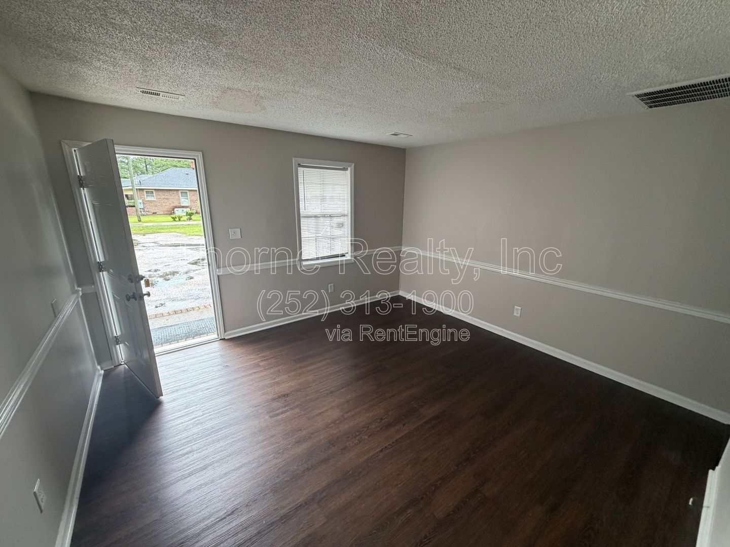 2 Bedroom Garden Apartment - End Unit Available Now property image