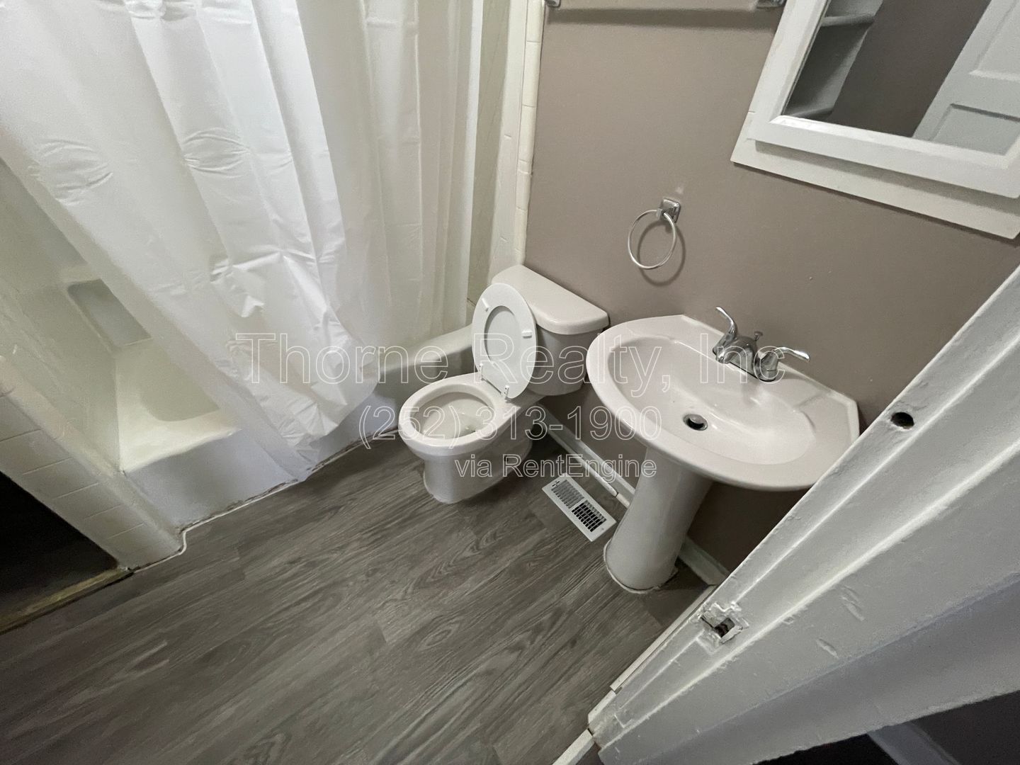 3 Bedroom House near Movie Theatre property image