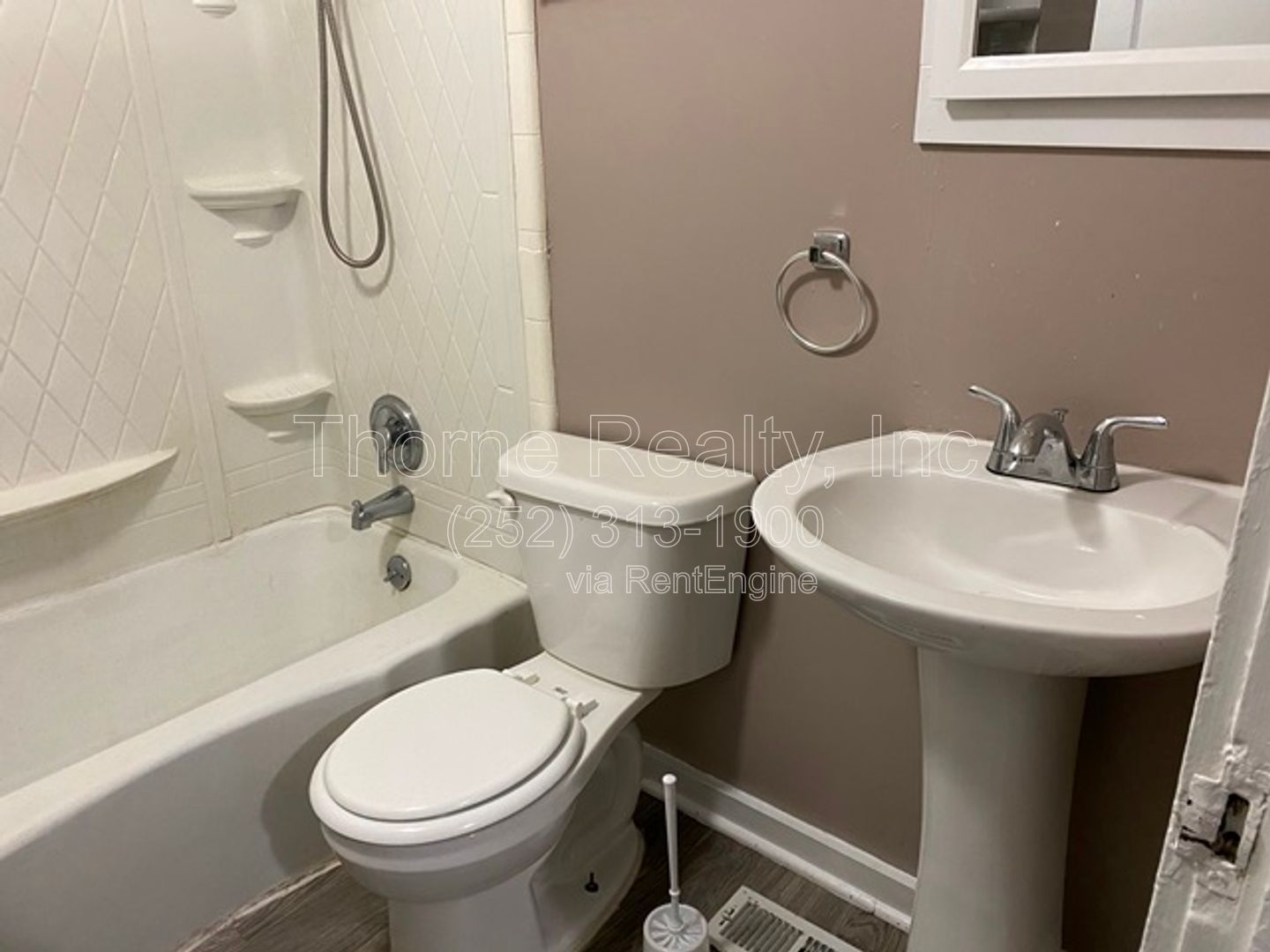 3 Bedroom House near Movie Theatre property image