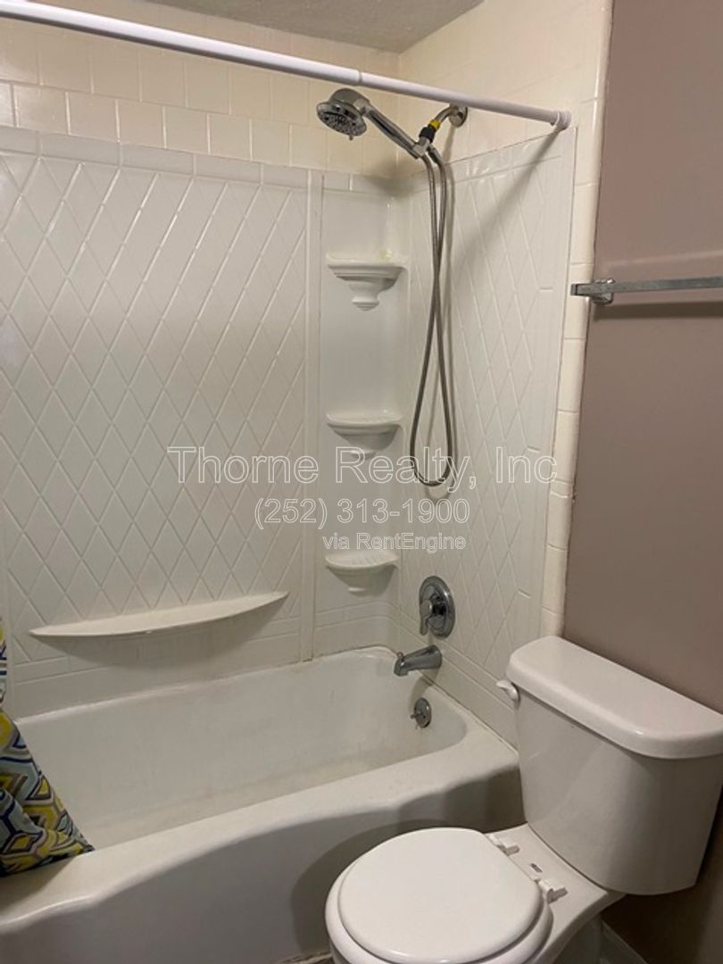 3 Bedroom House near Movie Theatre property image