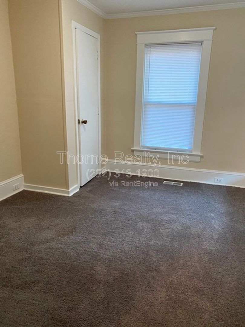 3 Bedroom House near Movie Theatre property image