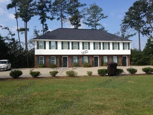 3 Bed / 2 Bath Townhouse property image