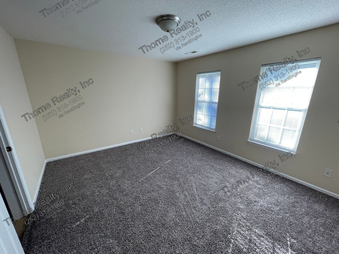 3 Bed / 2 Bath Townhouse property image