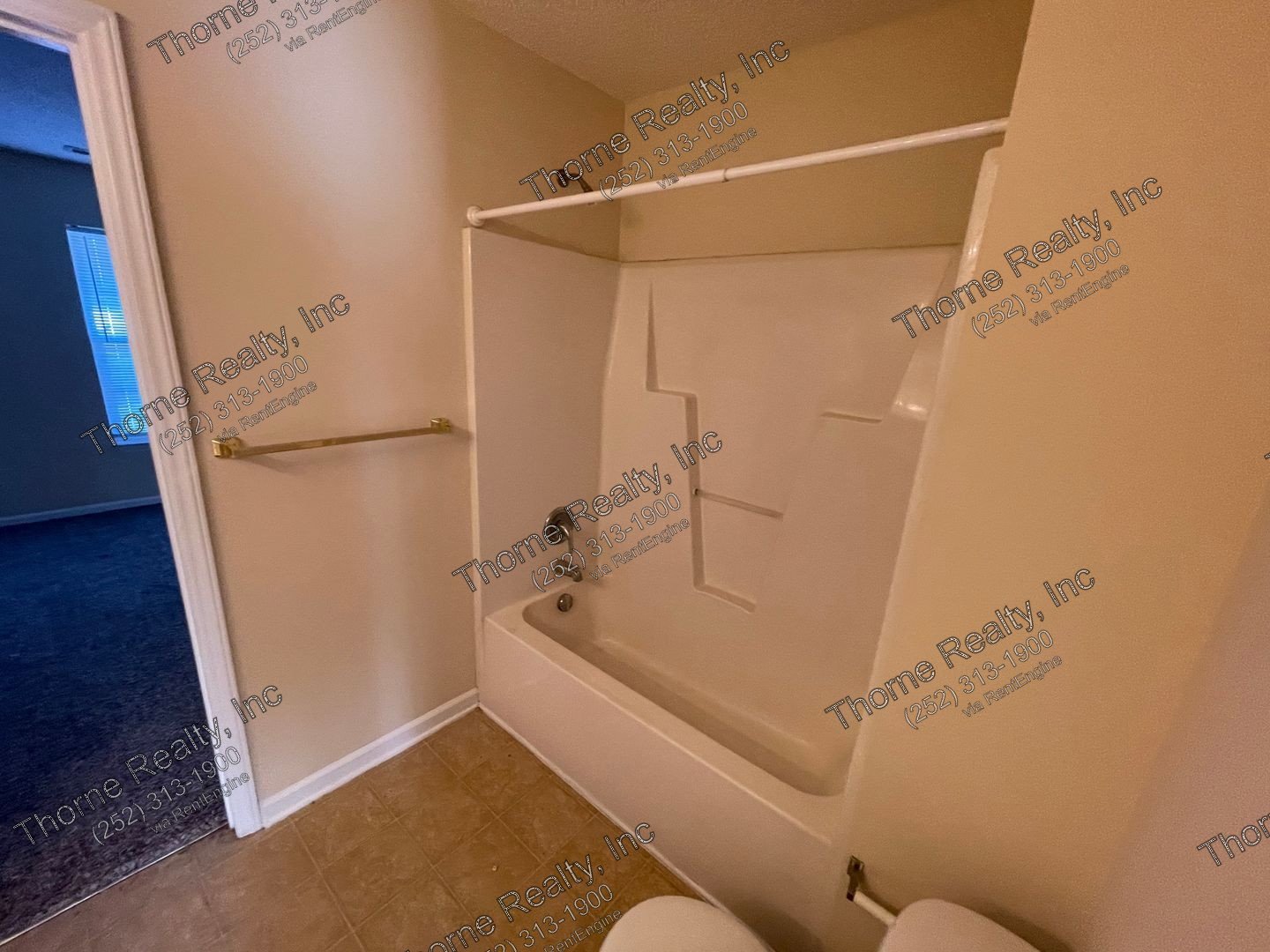 3 Bed / 2 Bath Townhouse property image