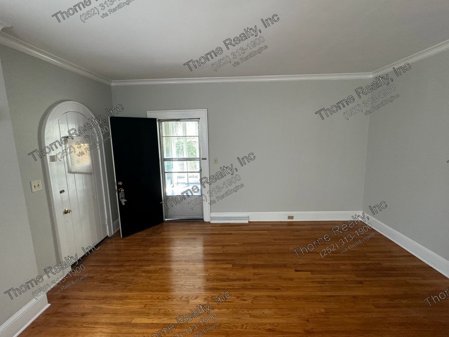 Remodeled 2 Bedroom House property image